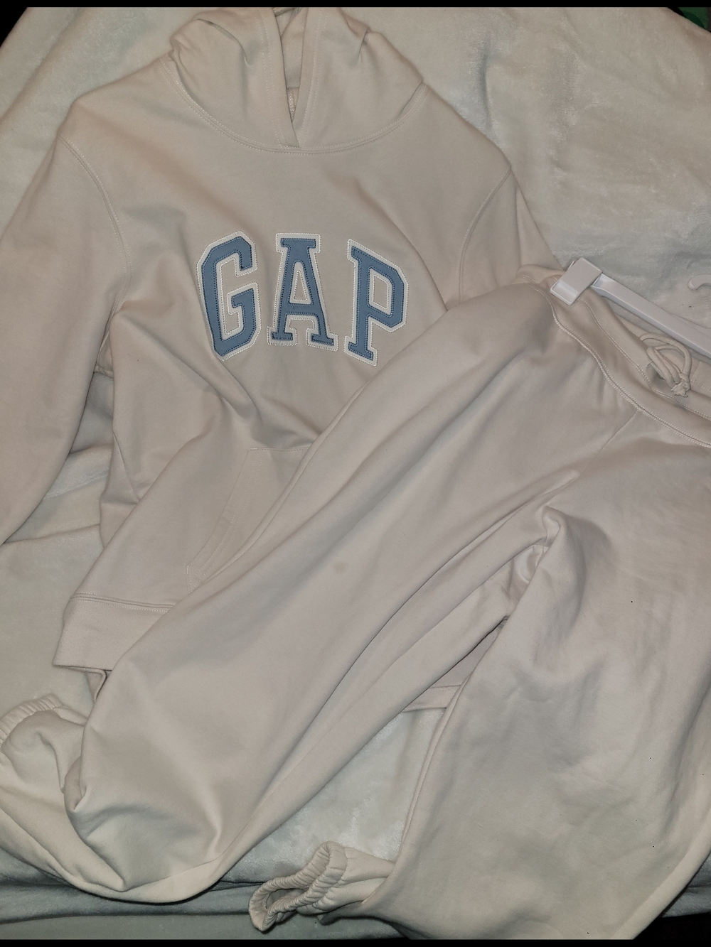 GAP Woman's Cream Hoodie and Sweatpants Set with Blue Logo